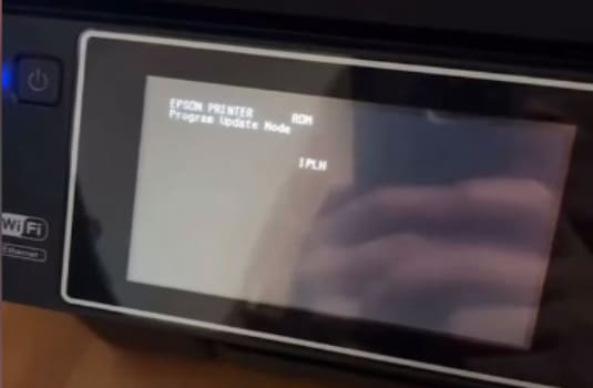 爱普生WF-7720打印机刷免芯片固件更新后墨盒不识别维修